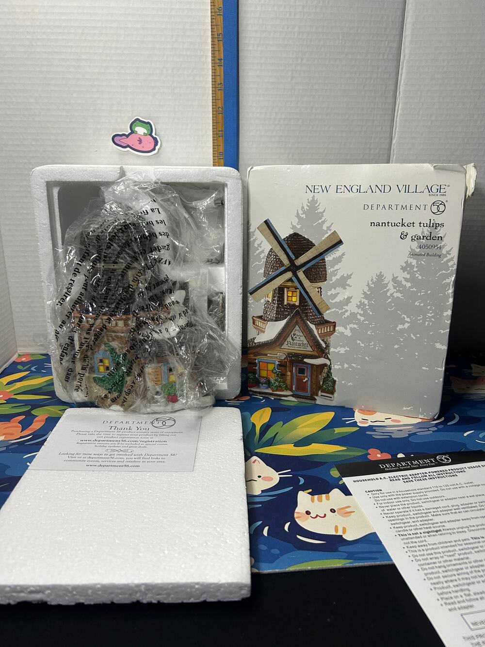 Department 56 New England Village Nantucket Tulips and Garden 4050954